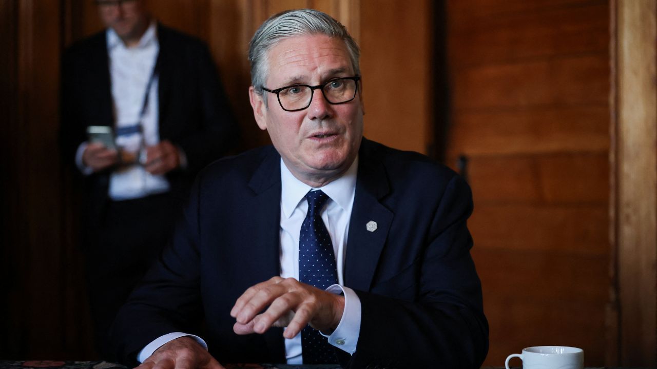 Imagem da notícia: Primeiro-ministro do Reino Unido renuncia ao cargo Imagem da notícia: Primeiro-ministro do Reino Unido renuncia ao cargo