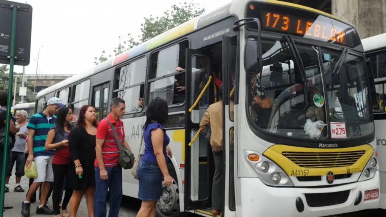 Rodoviários entram em greve por tempo indeterminado no RJ | Agência Brasil