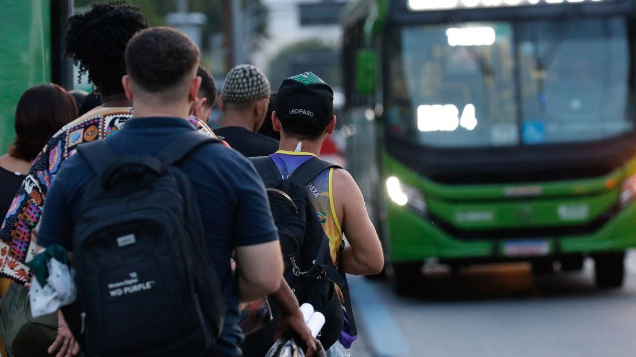 Rodoviários entram em greve por tempo indeterminado no RJ | Agência Brasil
