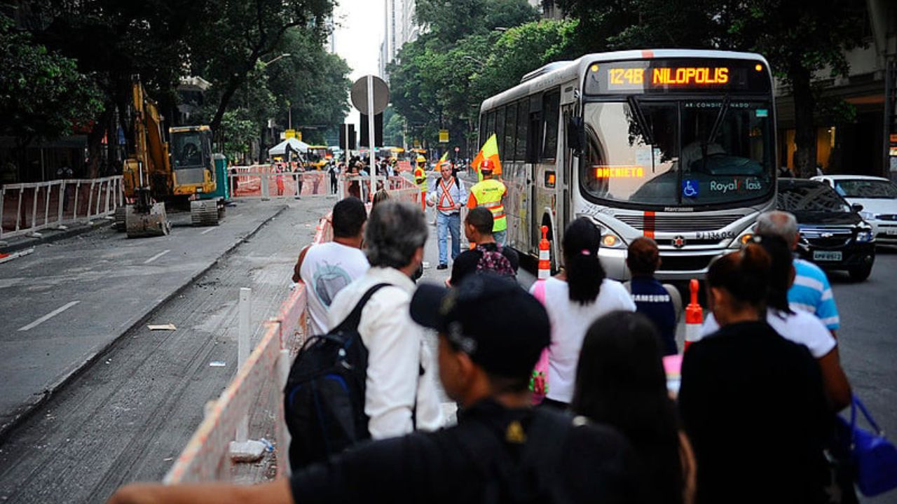 Rodoviários entram em greve por tempo indeterminado no RJ | Agência Brasil