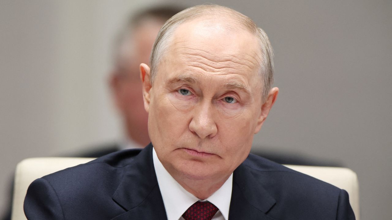Putin chama alerta de Zelensky sobre drones de "terrorismo"