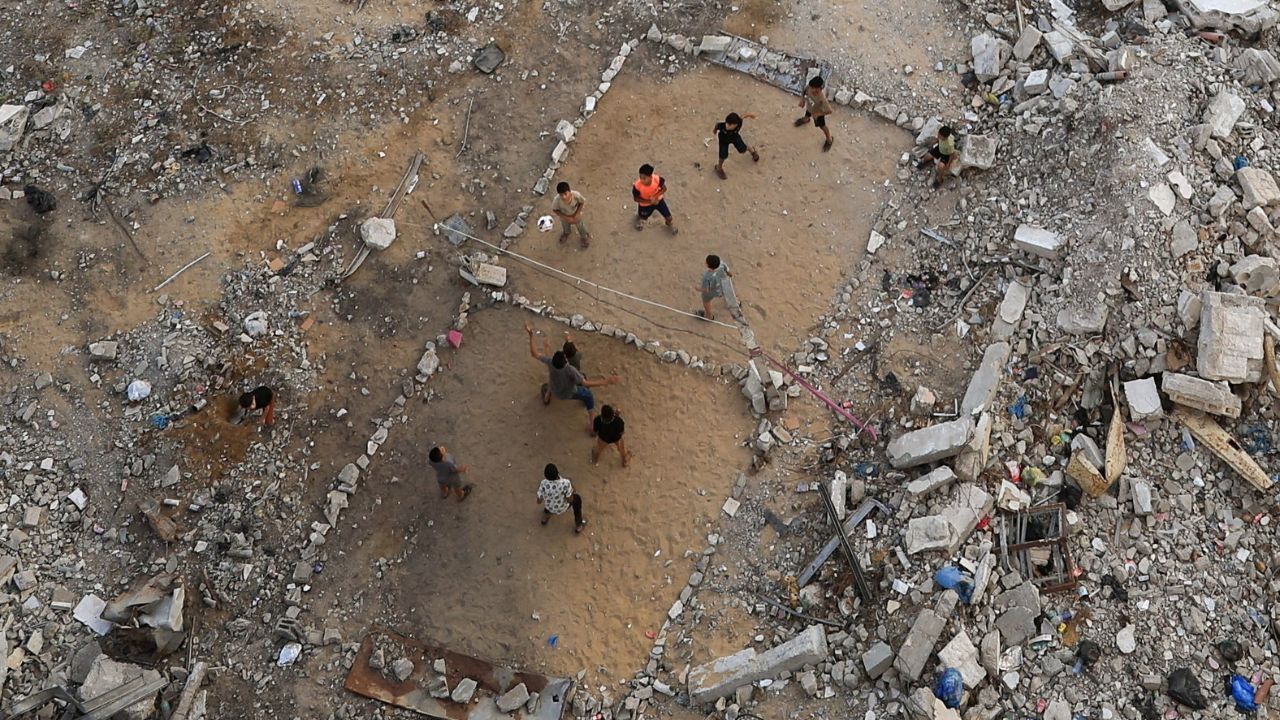 Faixa de Gaza foi destruída durante guerra entre Hamas e Israel | Reuters