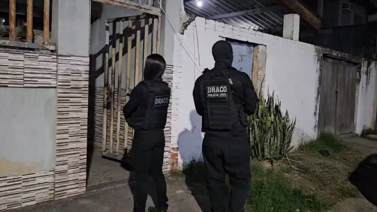 Imagem da notícia: Apontado como líder armado do CV morre em ação no Rio Imagem da notícia: Apontado como líder armado do CV morre em ação no Rio
