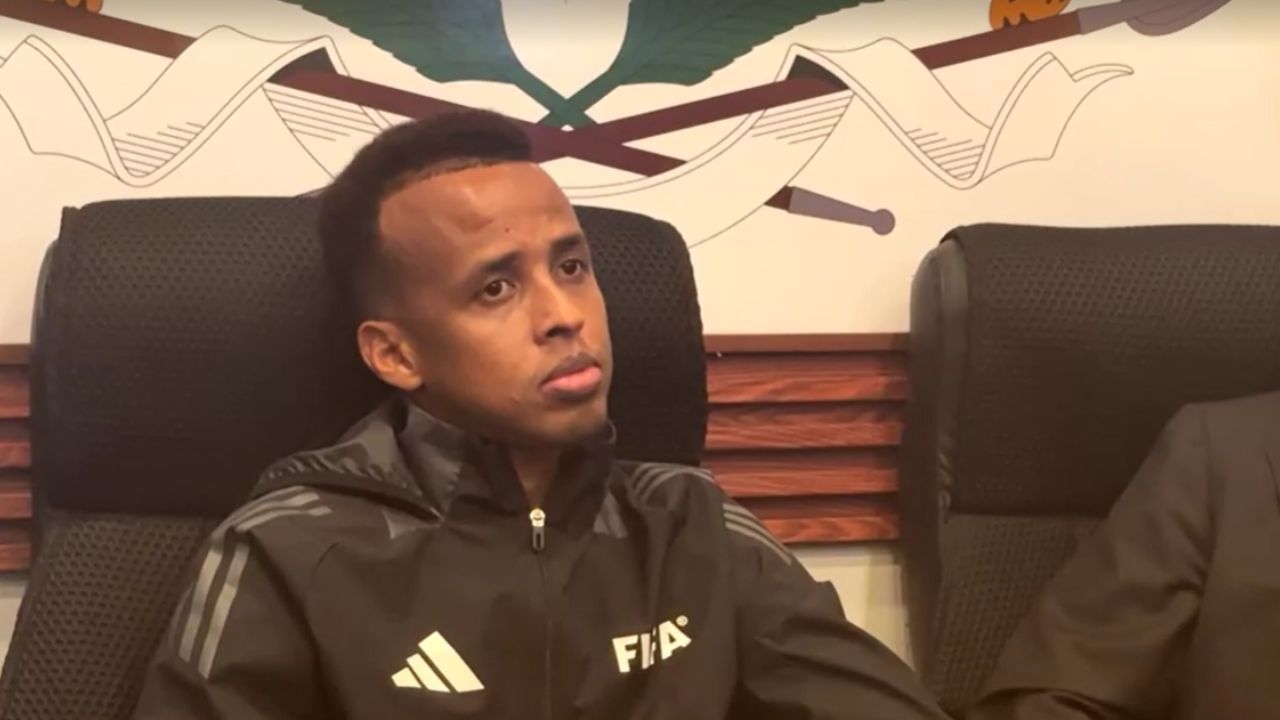 Imagem da notícia: Árbitro somali diz que exclusão da Copa foi "destino" Imagem da notícia: Árbitro somali diz que exclusão da Copa foi "destino"