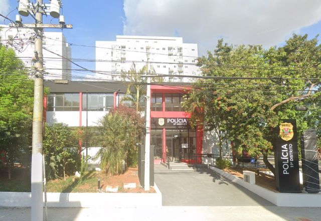 Filha de síndico, de 12 anos, realiza uma série de ofensas racistas a colegas em grupo de WhatsApp. Caso foi registrado na 19º Departamento de Polícia, na Vila Maria | Foto: Reprodução