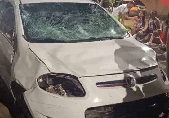 Motorista bêbado invade bloco de carnaval e deixa 30 feridos em Minas Gerais
