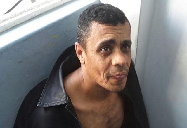 Adélio Bispo de oliveira usa jaqueta preta (Divulgação/2º BPM)