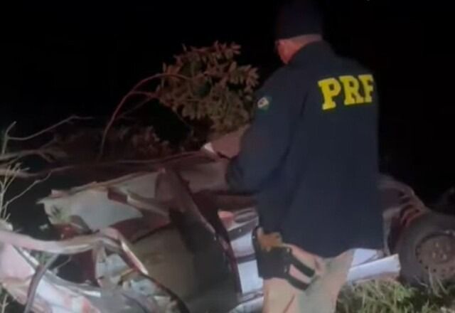 Colisão entre dois carros e caminhão deixa 6 mortos no Rio Grande do Sul