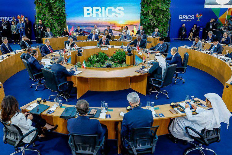Brics: Em novo discurso, Lula diz que IA não pode se tornar "instrumento de manipulação na mão de bilionários"