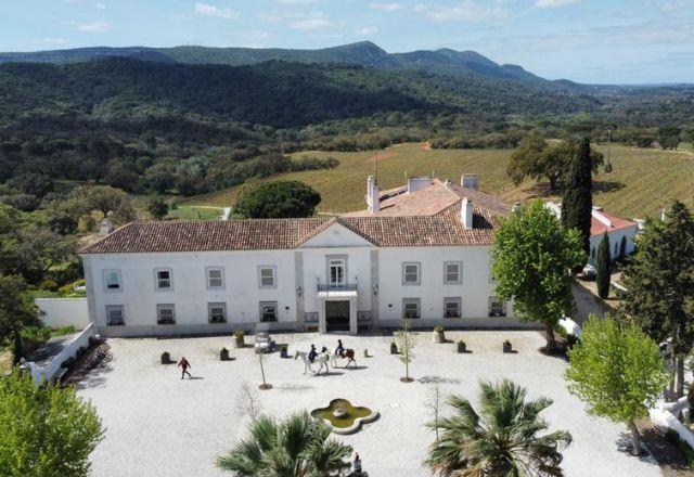 400 anos de história bem no coração do Parque Natural da Serra da Arrábida