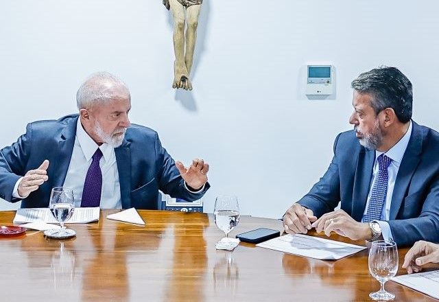 Lula e Lira: presidente ligou para conversar sobre deputados "brigões" | Ricardo Stuckert/PR
