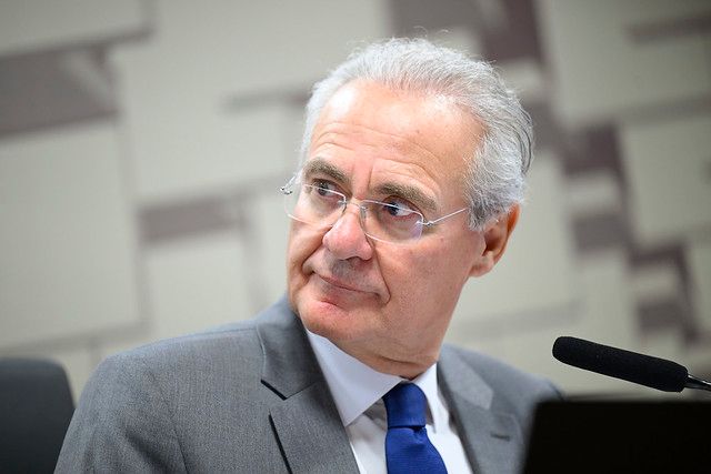 Senador Renan Calheiros (MDB-AL), na Comissão de Assuntos Econômicos (CAE) | Foto: Andressa Anholete/Agência Senado