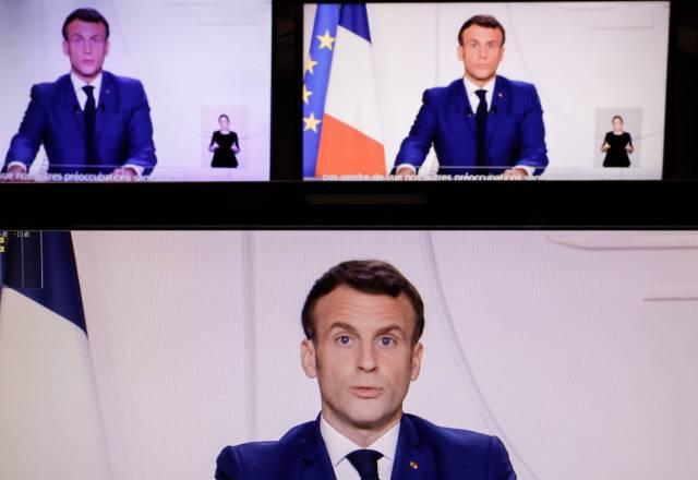  Presidente Macron fala à nação em cadeia de televisão foto: Thomas Coex/AFP via Getty Images