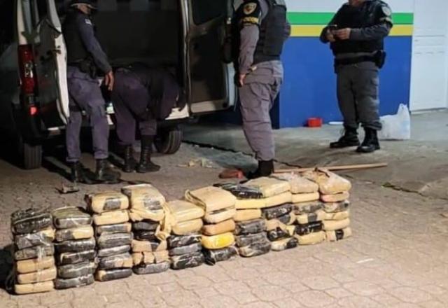 200 tabletes de skunk apreendidos em dezembro de 2022 com  Tio Patinhas, marido de Luciane Farias | Reprodução/Polícia Civil/AM