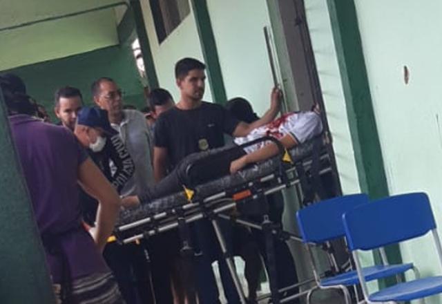 ATAQUE A TIROS EM ESCOLA