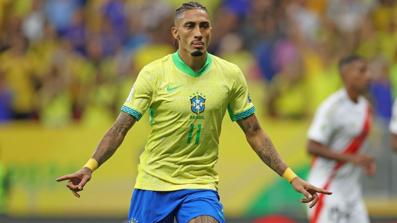 Atacante Raphinha foi substituído por Rayan ainda na etapa inicial da partida que resultou na vitória de 3 a 0 do Brasil contra o Haiti | Rafael Ribeiro/CBF