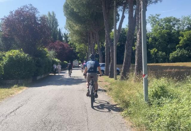 A bicicleta nos coloca em contato direto com a natureza