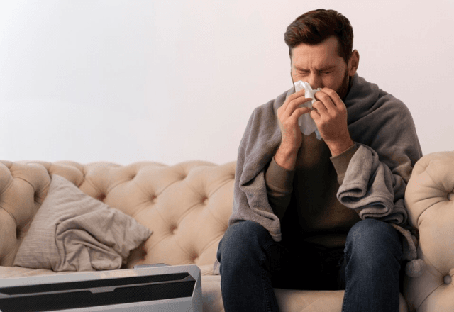 A chegada da frente fria costuma aumentar a incidência de doenças respiratórias | Freepik