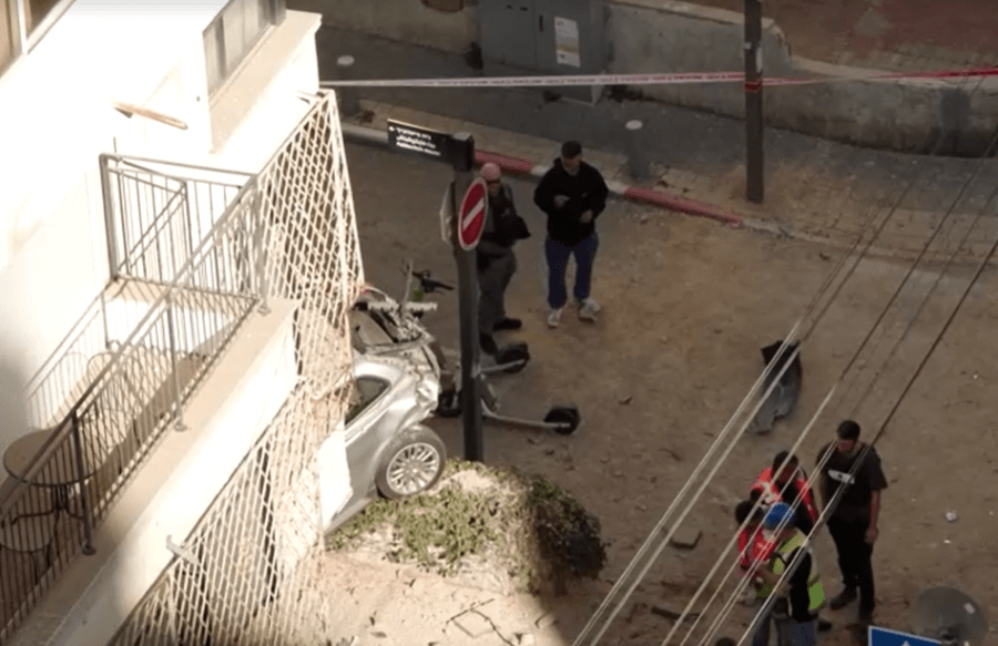 Ataque com míssil iraniano deixa feridos no centro de Israel