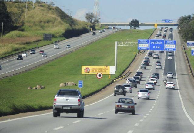 Rodovias de SP devem receber mais de 5,2 milhões de veículos durante os feriados de fim de ano
