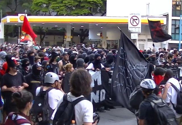 Ação dos black blocs foi filmada por policiais infiltrados nas manifestações