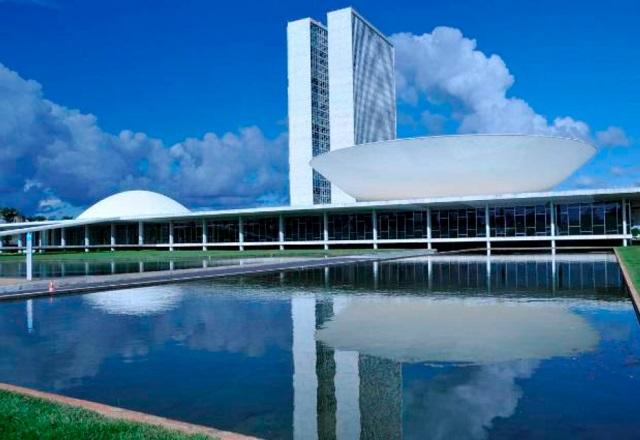 CPIs do MST, apostas e Americanas gastaram mais de R$ 150 mil para realizar trabalhos CPIs do MST, apostas e Americanas gastaram mais de R$ 150 mil para realizar trabalhos