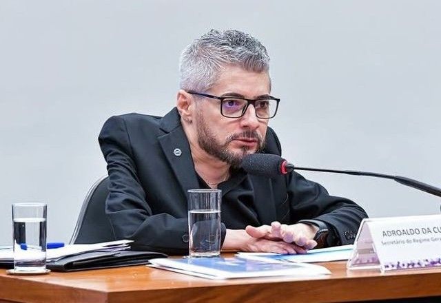 Adroaldo Portal, ex-número 2 do Ministério da Previdência, foi alvo de mandado de prisão domiciliar em operação da PF contra fraudes no INSS | Reprodução/Instagram