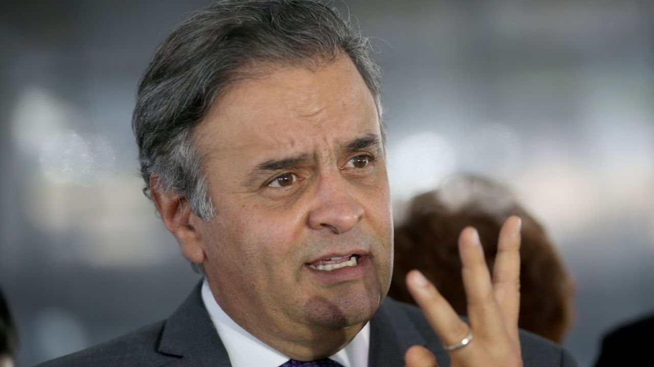 Imagem da notícia: Aécio diz ser contra a anistia ampla aos envolvidos no 8/1 Imagem da notícia: Aécio diz ser contra a anistia ampla aos envolvidos no 8/1