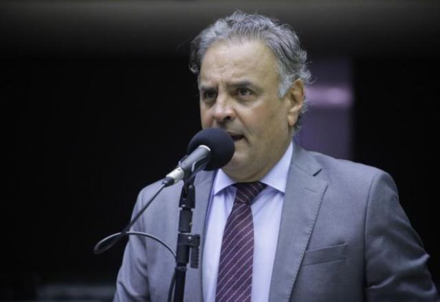 Aécio Neves