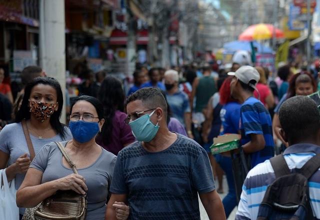 Amostras de mulher com covid foram colhidas e enviadas para exame de sequenciamento genético (Tomaz Silva/Agência Brasil)