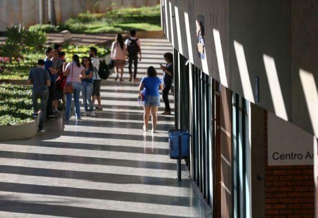 Para o segundo semestre deste ano, serão ofertadas 134.329 bolsas de estudo | Fabio Rodrigues Pozzebom/Agência Brasil