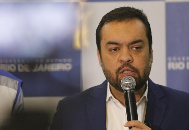 Operação da PF bombardeia candidatura de Castro e amplia desgaste de Flávio Bolsonaro Operação da PF bombardeia candidatura de Castro e amplia desgaste de Flávio Bolsonaro