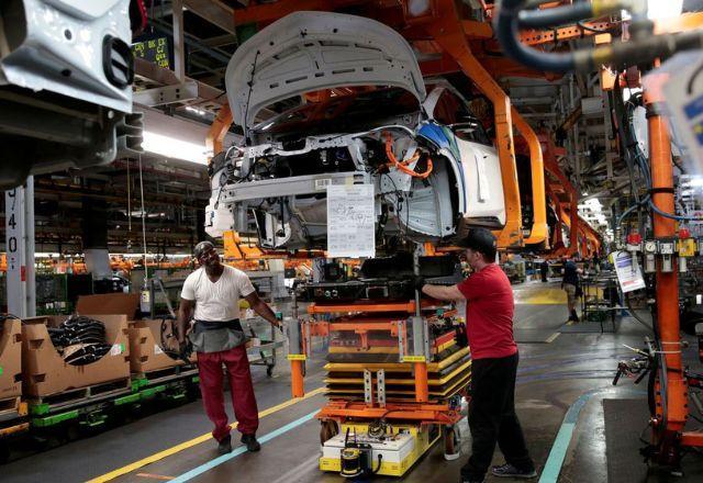 Atividade econômica cresceu 0,6% em julho, aponta Monitor do PIB-FGV Atividade econômica cresceu 0,6% em julho, aponta Monitor do PIB-FGV