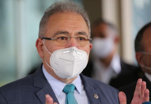 Marcelo Queiroga usa máscara de proteção (Fábio Rodrigues Pozzebon/Agência Brasil)