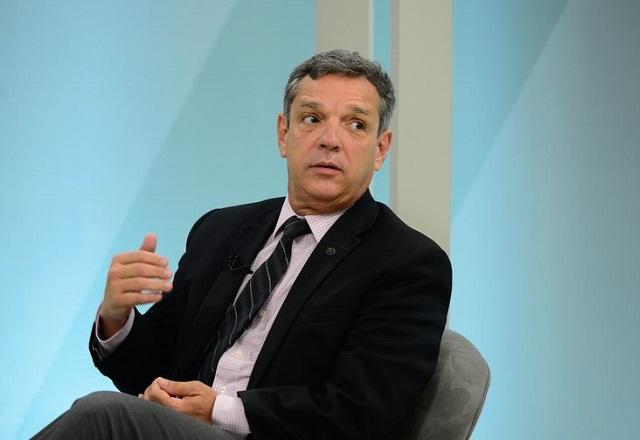 Caio Paes de Andrade gesticula enquanto fala (Marcello Casal Jr./Agência Brasil)