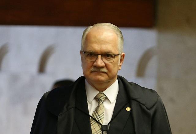O ministro Edson Fachin olha para a frente (José Cruz/Agência Brasil)