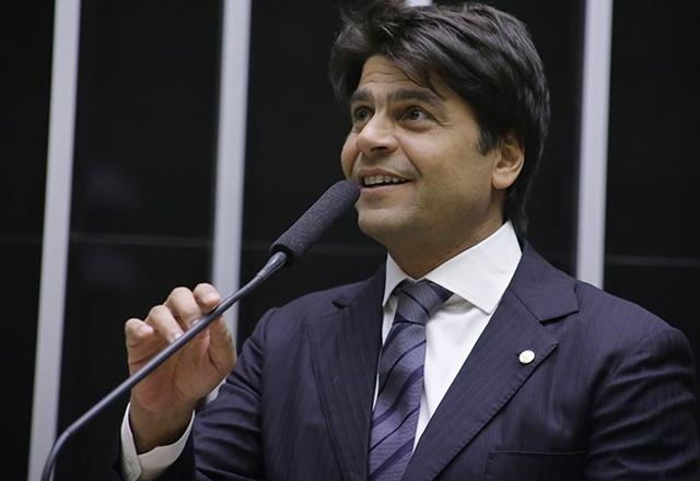 Sem acordo, relator de projeto que taxa super-ricos terá novas reuniões nesta terça