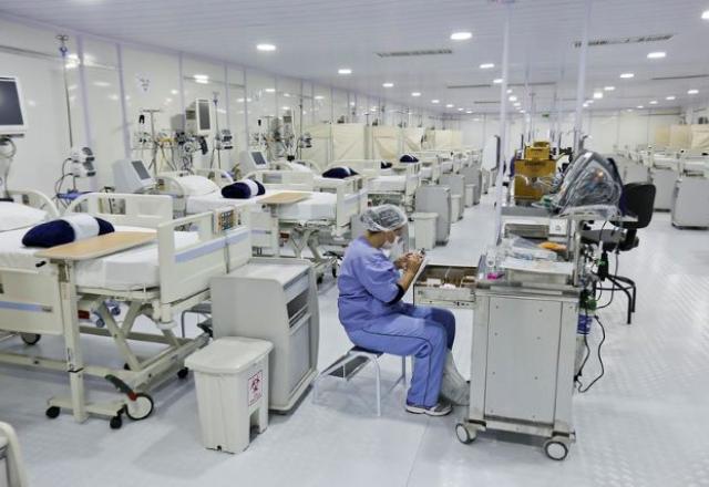 Oito estados não atualizam dados da pandemia e país tem 75 novas mortes Oito estados não atualizam dados da pandemia e país tem 75 novas mortes