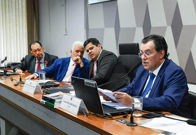 Líder do MDB nega traições contra Messias: ‘Querem arrumar um bode expiatório’