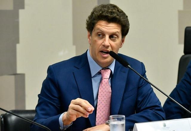 Salles: "Não é papel do Brasil vestir máscara de culpado por mudança climática" Salles: "Não é papel do Brasil vestir máscara de culpado por mudança climática"