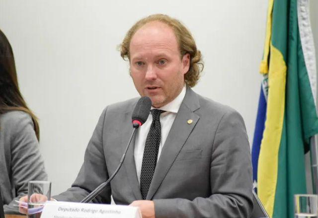 Agostinho afirmou que não existe conciliação ou acordo em licenciamento ambiental | Câmara dos Deputados
