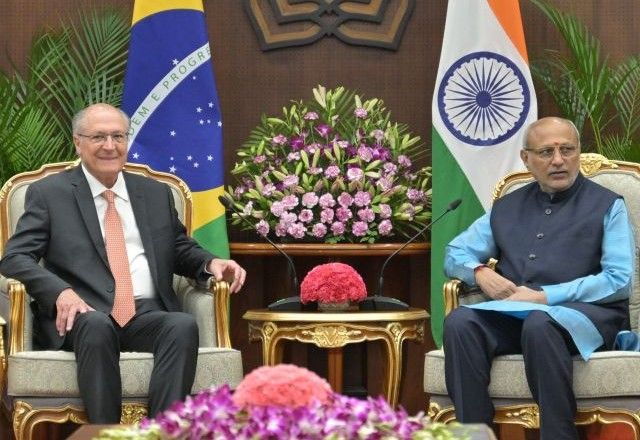 Alckmin em reunião com vice-presidente da Índia, Chandrapuram Ponnusami Radhakrishnan | Divulgação/Virendra Singh