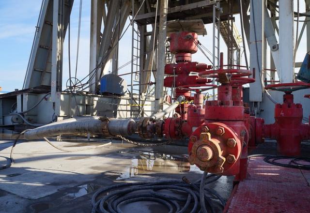 Alemanha e Catar fecham acordo energético para reduzir dependência russa