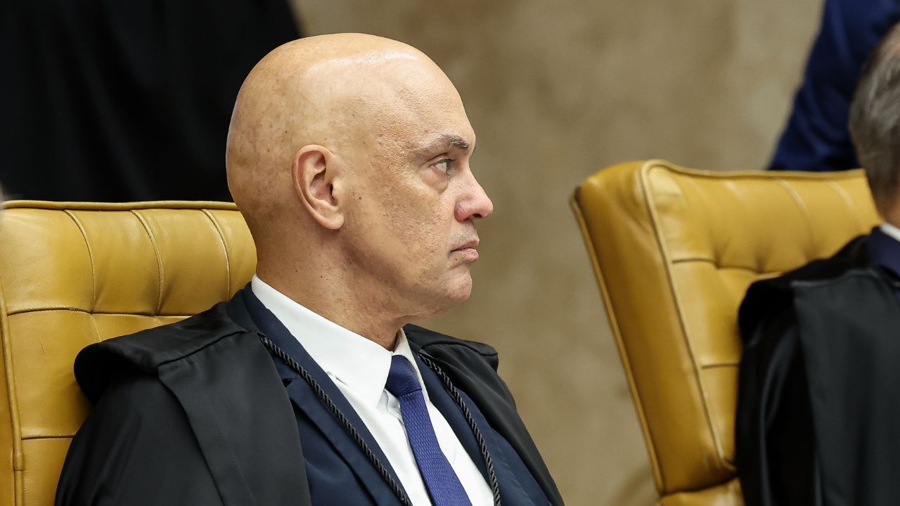Moraes multa advogado do 8/1 por uso de comando oculto de IA Moraes multa advogado do 8/1 por uso de comando oculto de IA
