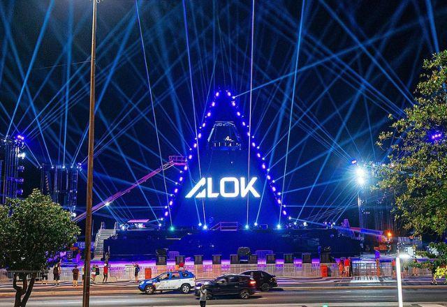 Chamado de 'Show do Século', o espetáculo contará com um palco de 30 metros de altura no formato de uma pirâmide | Divulgação/Alok