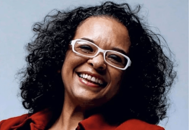 Ana Maria Gonçalves, autora de 'Um defeito de cor', é a primra mulher negra a ser eleita para ingressar na ABL | Reprodução: Redes Sociais