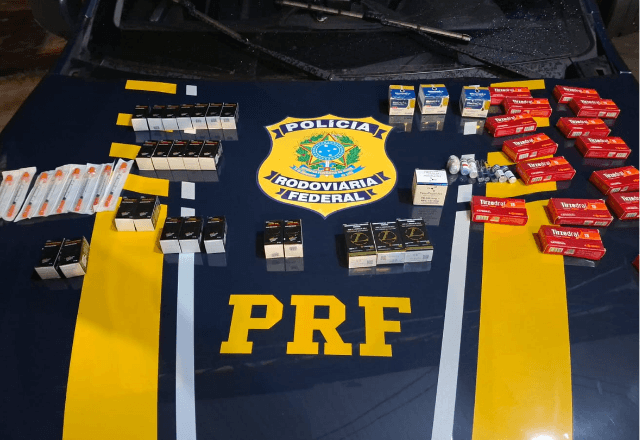 PRF apreende anabolizantes e remédios ilegais no DF | Divulgação/PRF