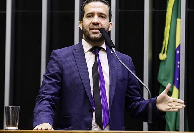 André Janones