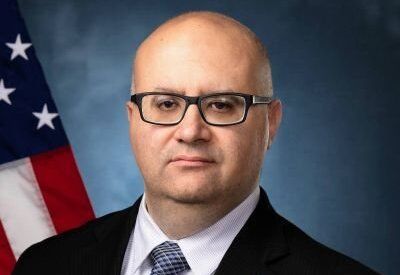 Atirador fez vários disparos de "posição elevada" do lado de fora de comício de Trump, diz Serviço Secreto