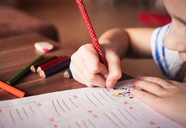 Unicef alerta que ataque à Ucrânia representa ameaça a crianças